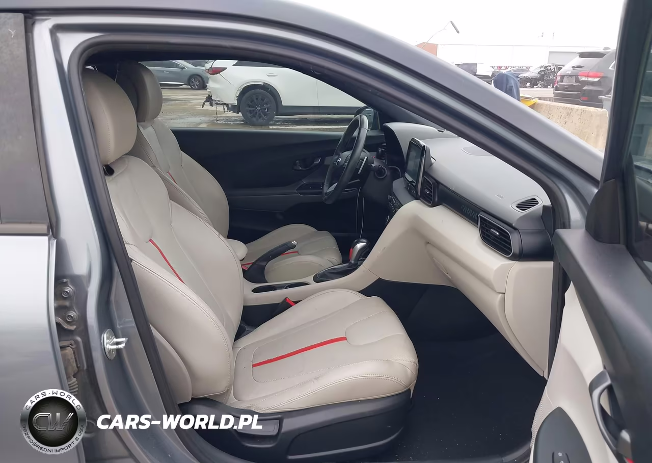 2020 Hyundai Veloster Turbo Ultimate VIN:KMHTH6AB7LU025852 - 5