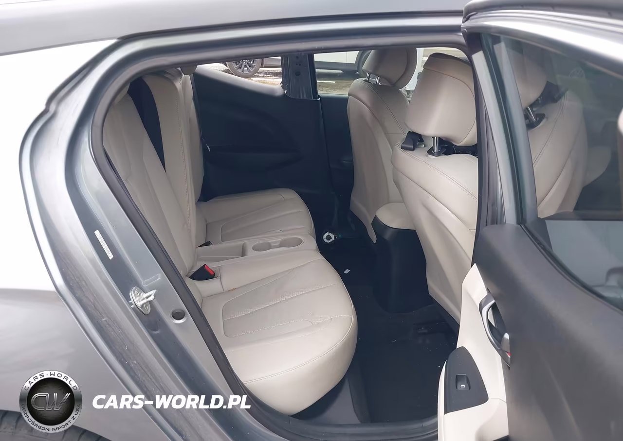 2020 Hyundai Veloster Turbo Ultimate VIN:KMHTH6AB7LU025852 - 8