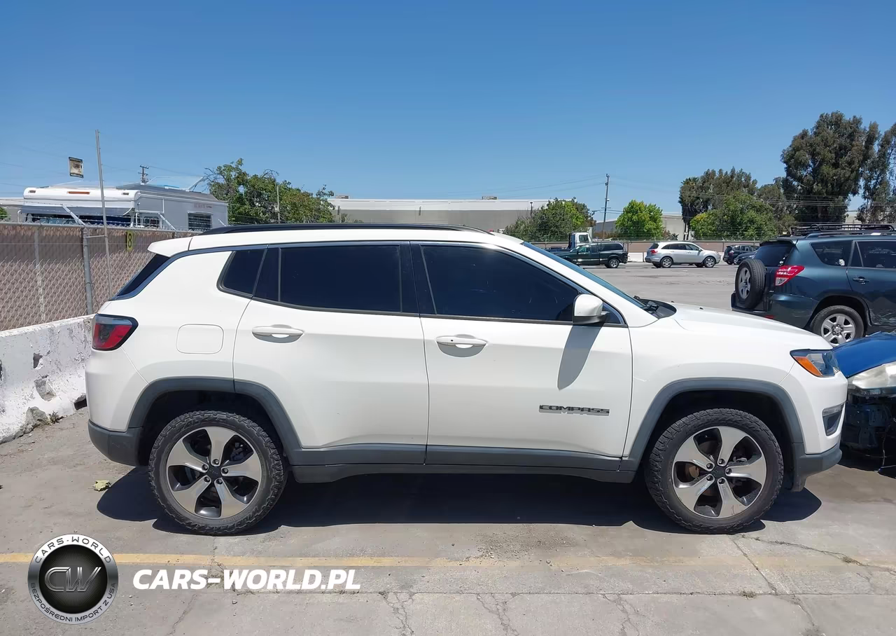 2017 Jeep New Compass Latitude 4X4 VIN:3C4NJDBB0HT681722 - 13