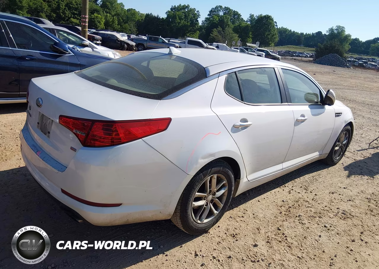 2013 Kia Optima Lx VIN:KNAGM4A73D5354705 - 4
