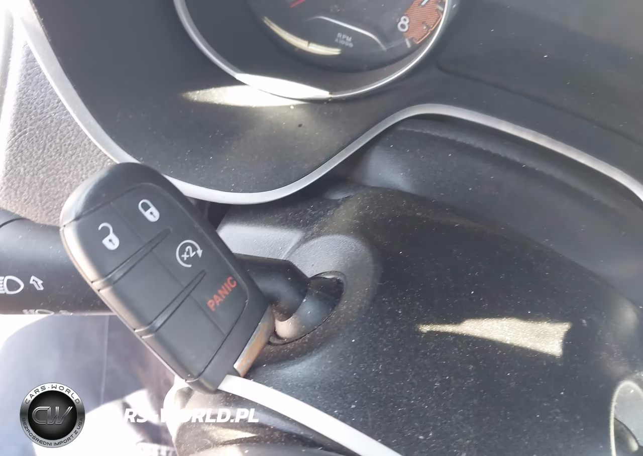 2018 Jeep Compass Latitude Fwd VIN:3C4NJCBB0JT137673 - 11