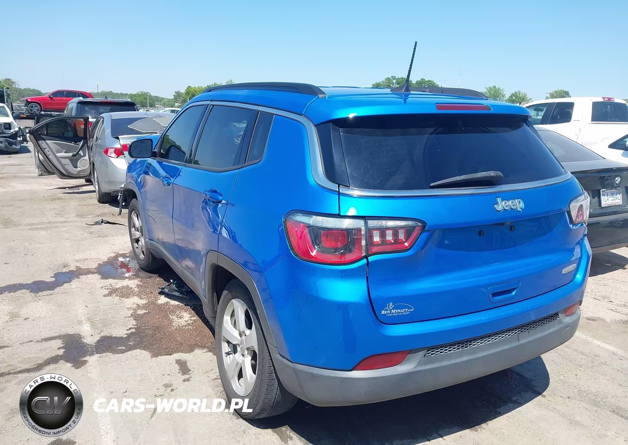 2018 Jeep Compass Latitude Fwd VIN:3C4NJCBB0JT137673 - 3