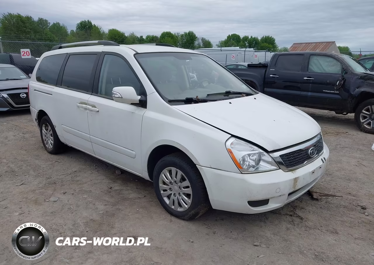 2012 Kia Sedona Lx