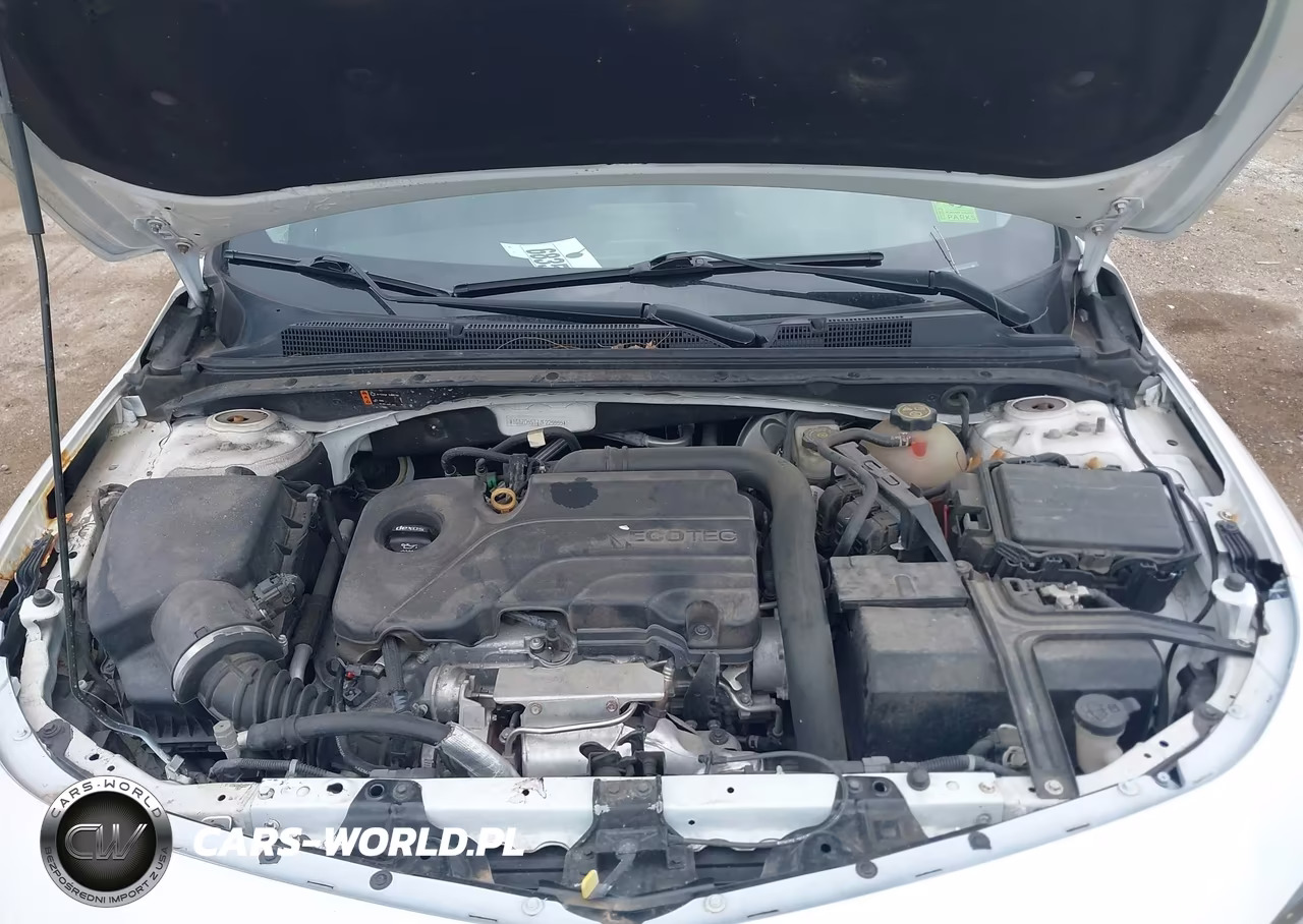 2018 Chevrolet Malibu Lt VIN:1G1ZD5ST7JF225555 - 10