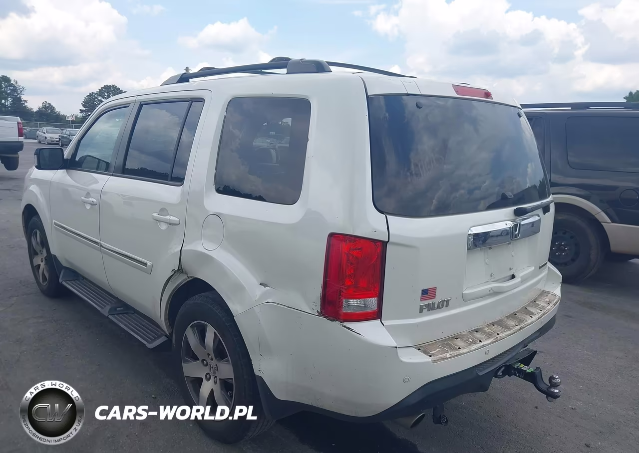2015 Honda Pilot Touring VIN:5FNYF3H9XFB020319 - 3