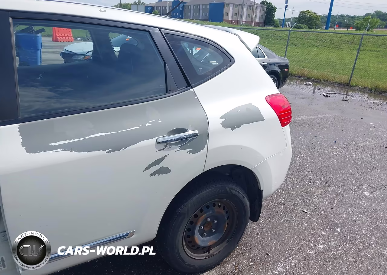 2013 Nissan Rogue S VIN:JN8AS5MT9DW527820 - 21