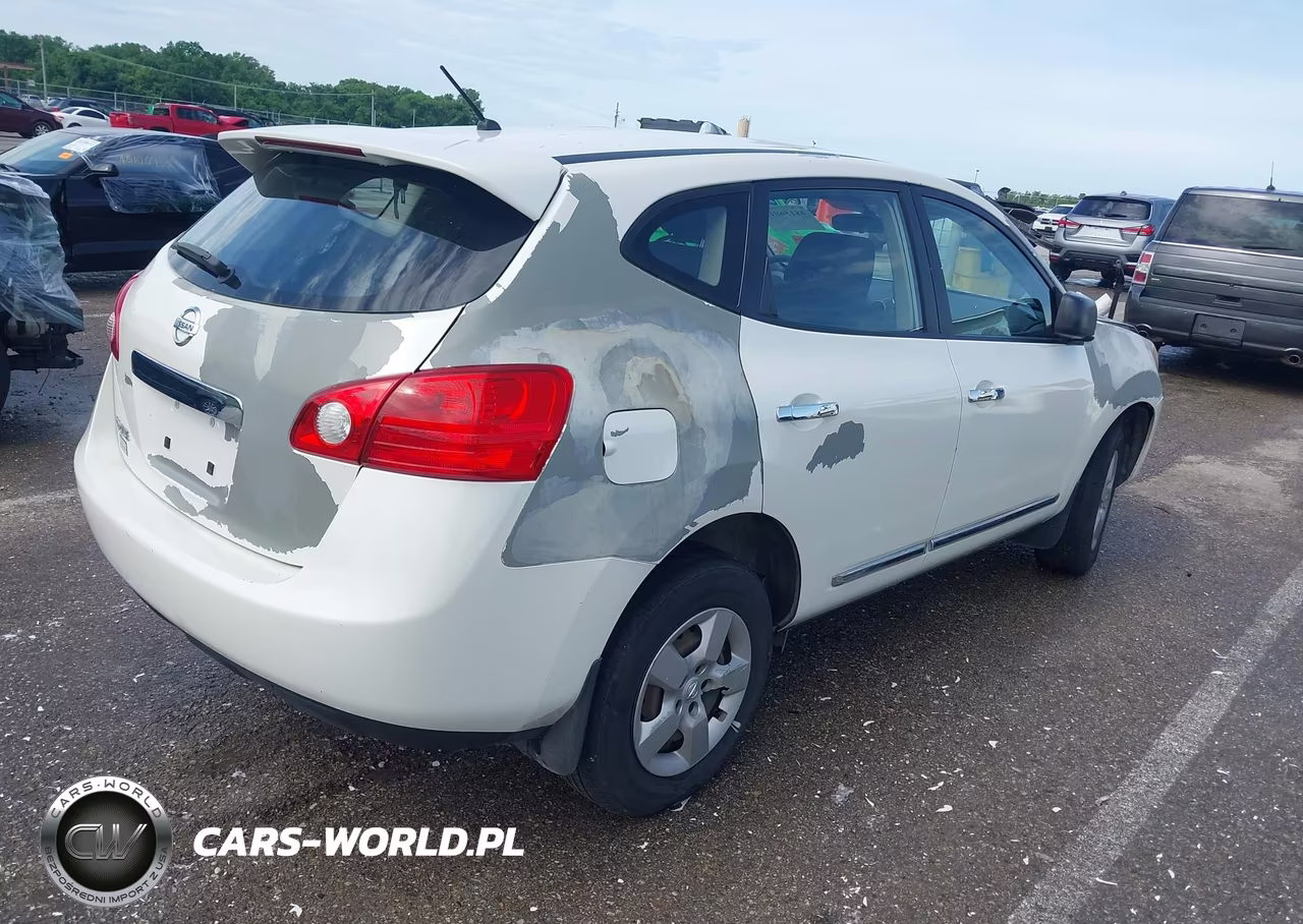 2013 Nissan Rogue S VIN:JN8AS5MT9DW527820 - 4