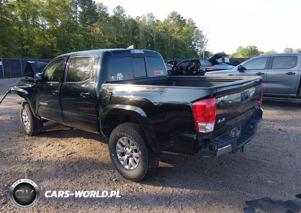 2017 Toyota Tacoma Sr5 V6 VIN:5TFCZ5AN0HX087671 - 3