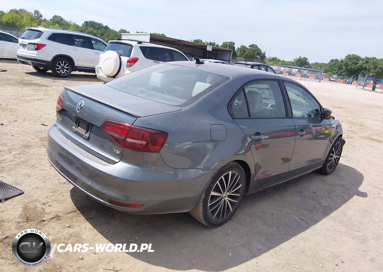 2016 Volkswagen Jetta 1.8T Sport VIN:3VWD17AJ6GM405623 - 4