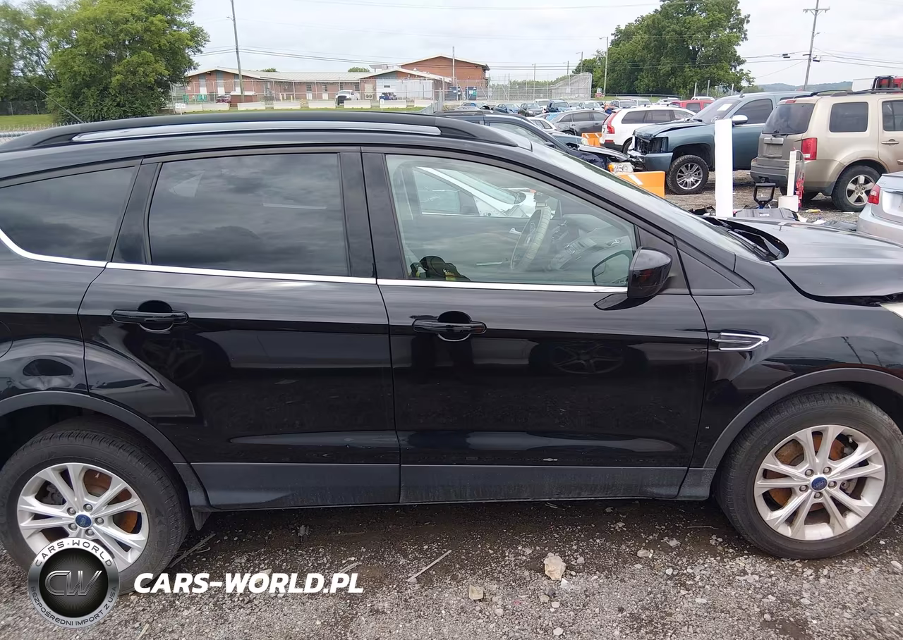 2018 Ford Escape Se VIN:1FMCU0G94JUB62760 - 13