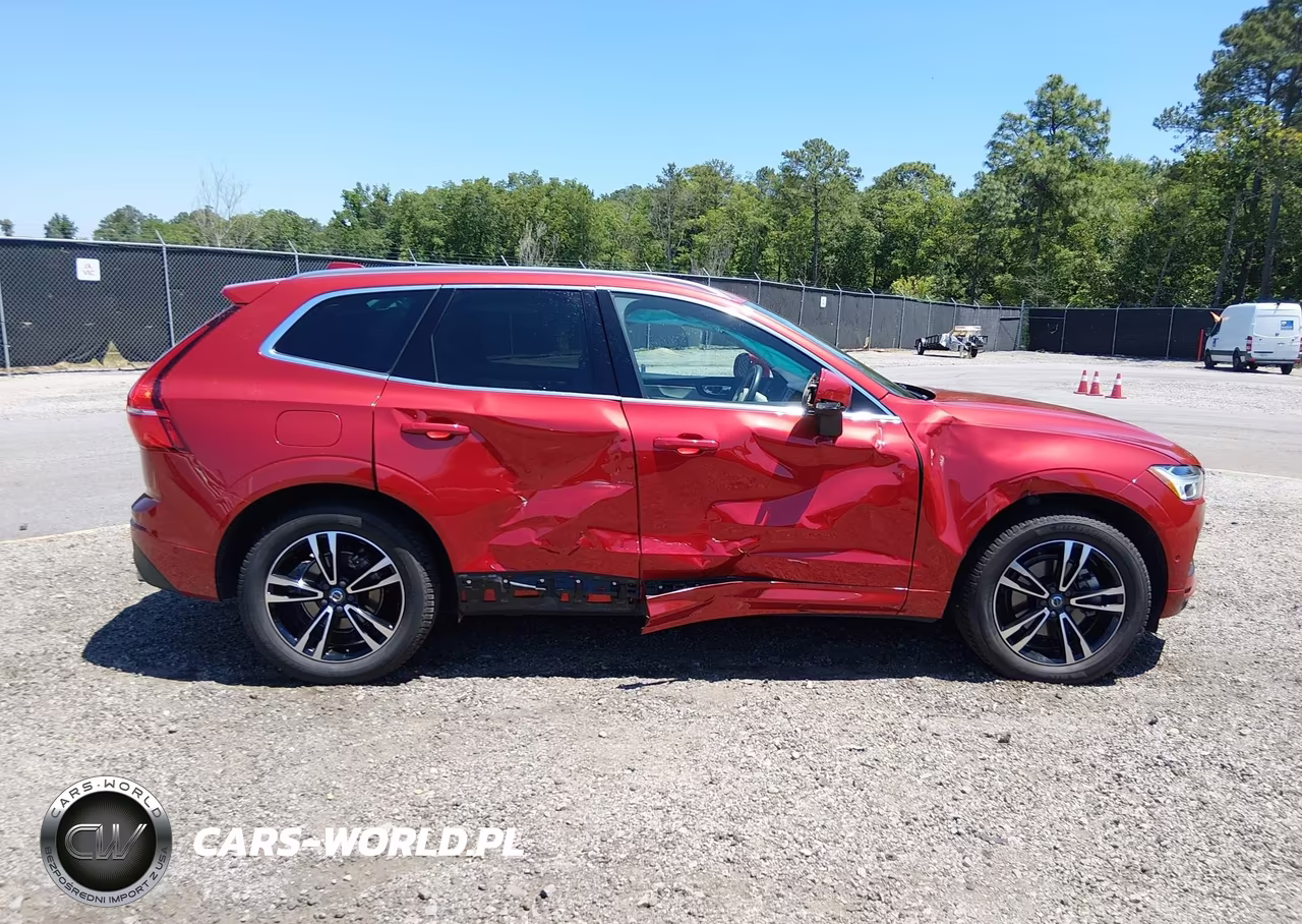 2018 Volvo Xc60 T5 Momentum VIN:LYV102RK2JB109570 - 13
