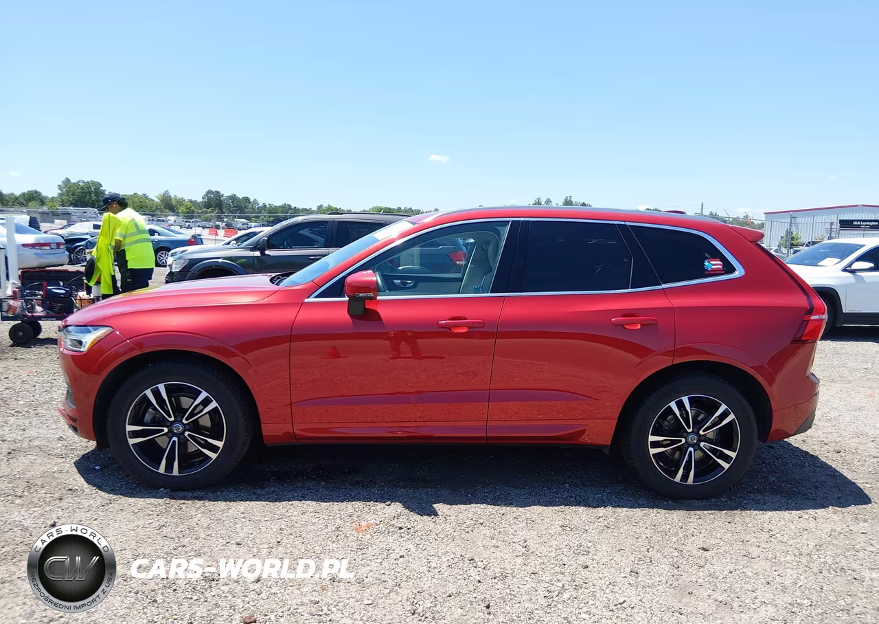 2018 Volvo Xc60 T5 Momentum VIN:LYV102RK2JB109570 - 14