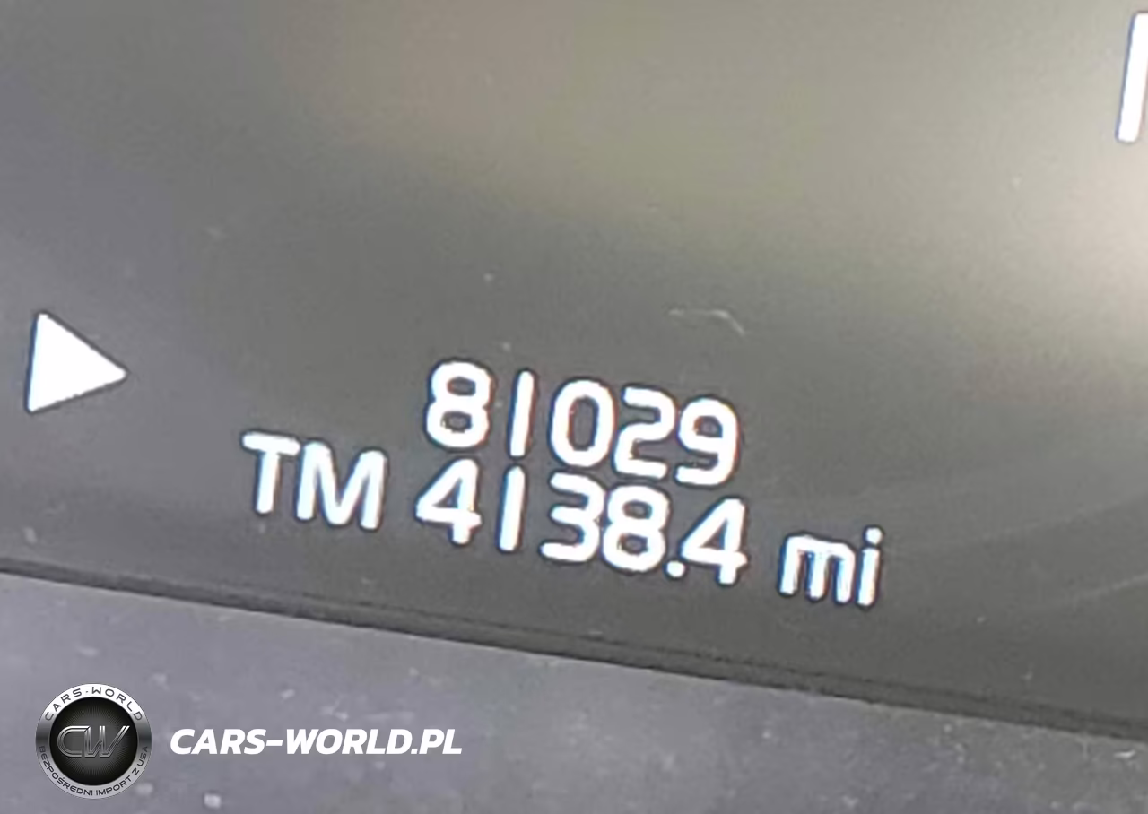 2018 Volvo Xc60 T5 Momentum VIN:LYV102RK2JB109570 - 15