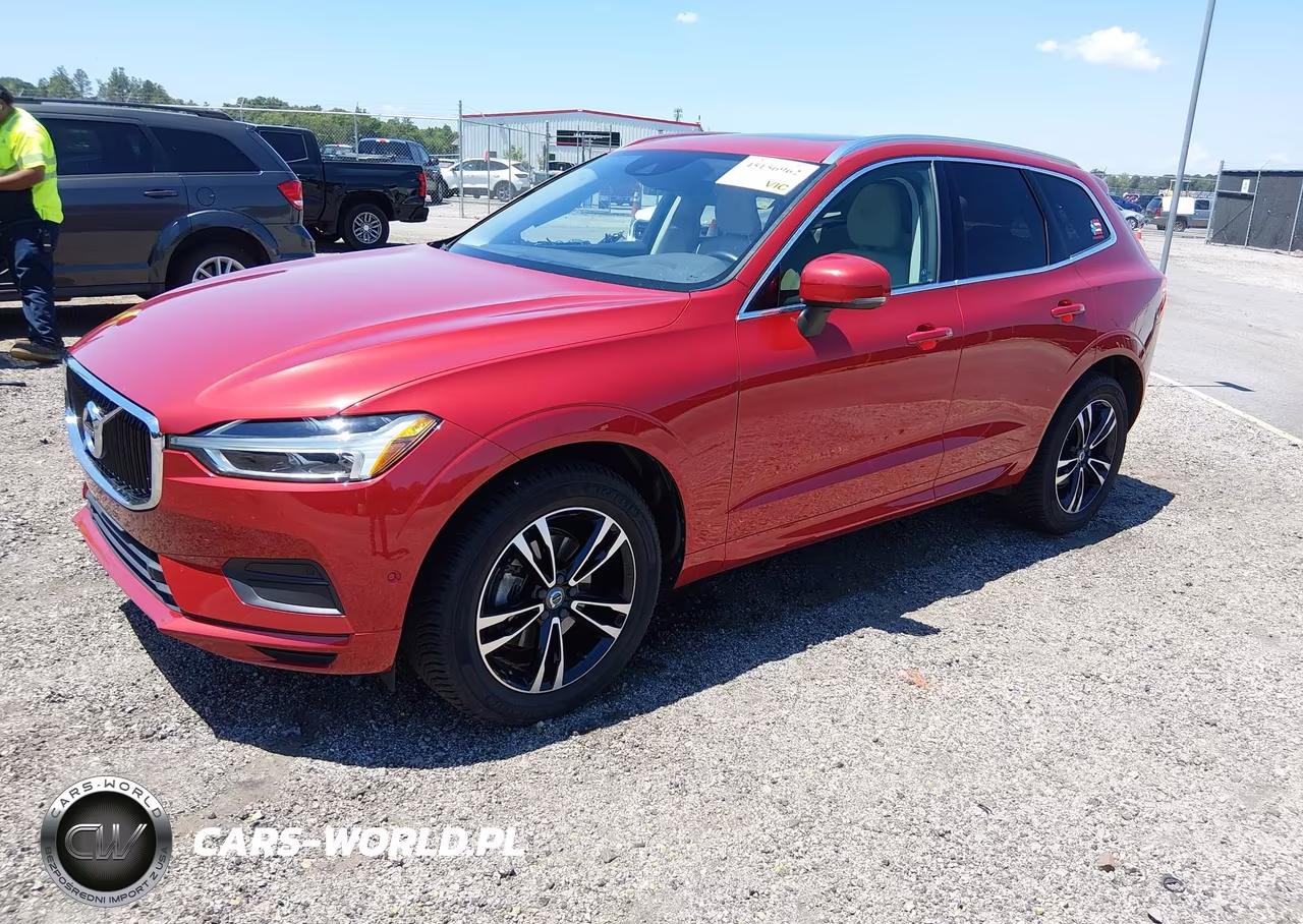 2018 Volvo Xc60 T5 Momentum VIN:LYV102RK2JB109570 - 2