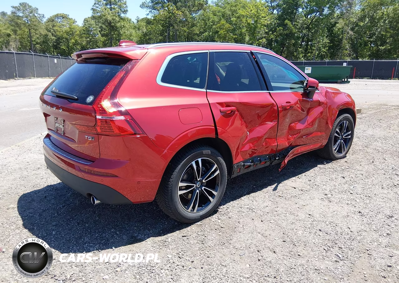 2018 Volvo Xc60 T5 Momentum VIN:LYV102RK2JB109570 - 4