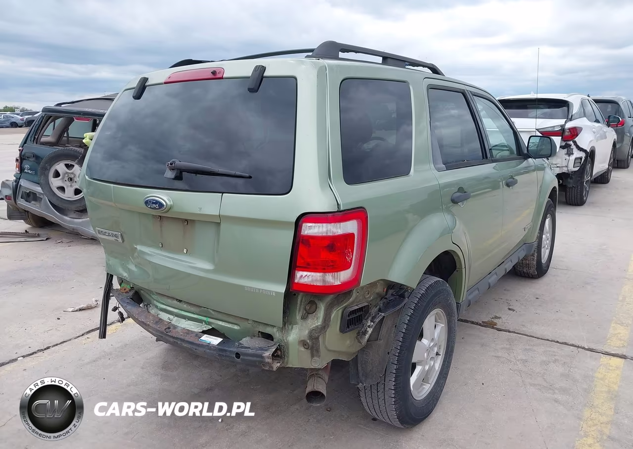 2008 Ford Escape Xlt VIN:1FMCU03Z98KB91263 - 4