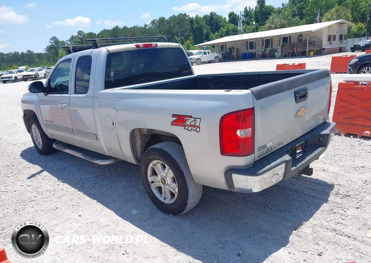 2010 Chevrolet Silverado 1500 Lt VIN:1GCSKSE3XAZ157372 - 3