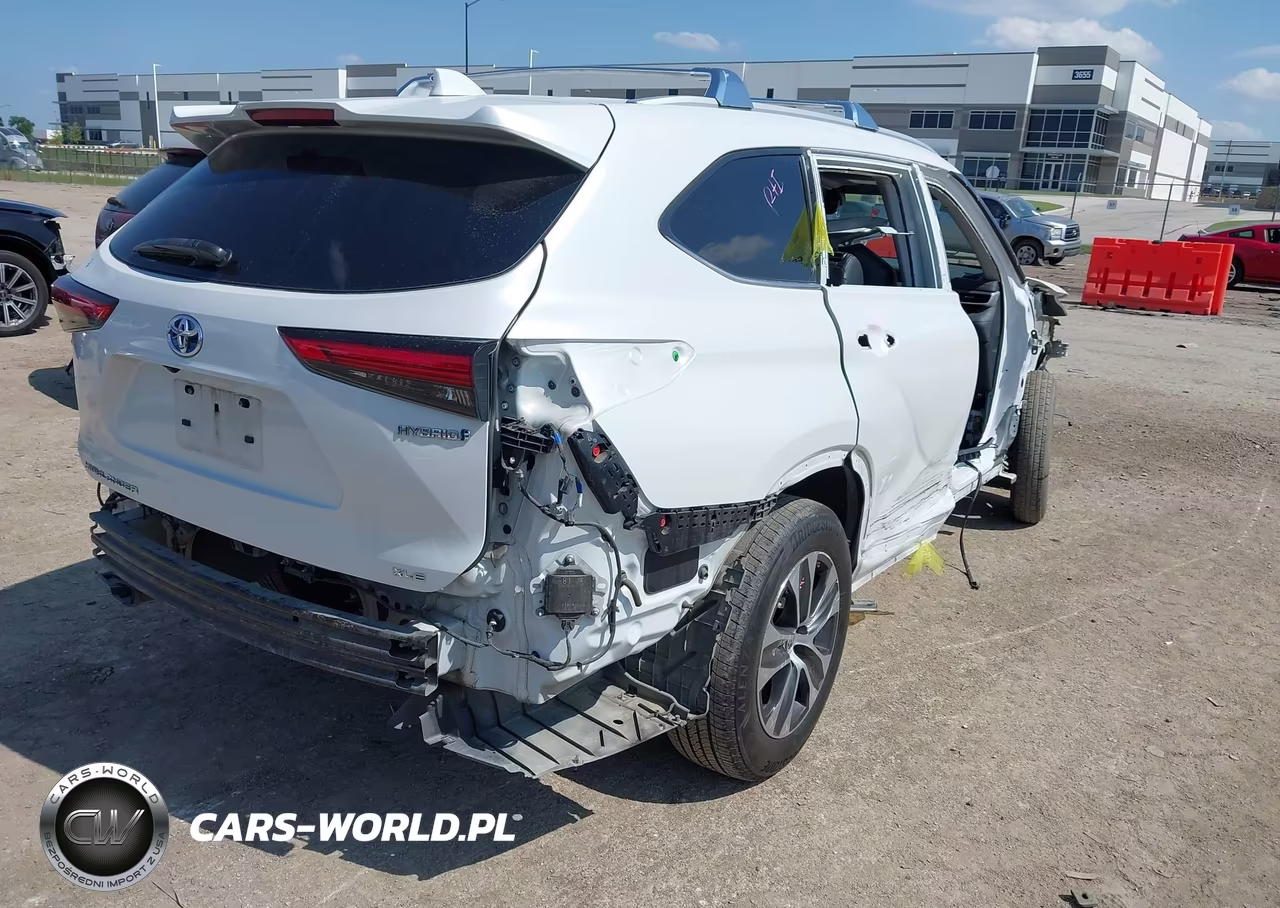 2022 Toyota Highlander Hybrid Xle VIN:5TDGARAH8NS514901 - 4