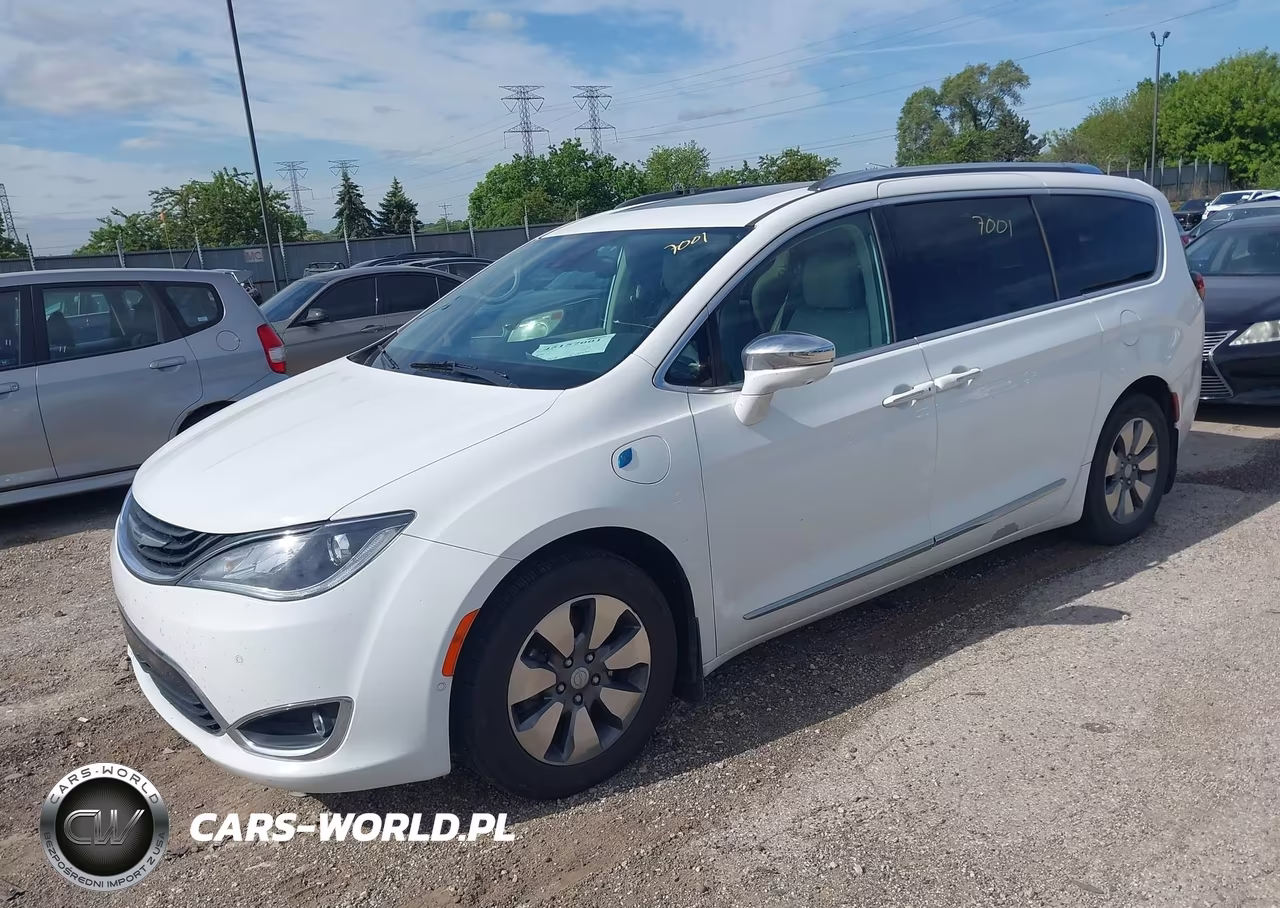 2017 Chrysler Pacifica Hybrid Platinum VIN:2C4RC1N79HR739945 - 2
