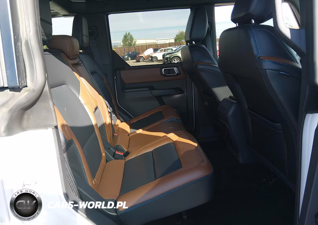 2024 Ford Bronco Outer Banks VIN:1FMDE8BH7RLB08479 - 8