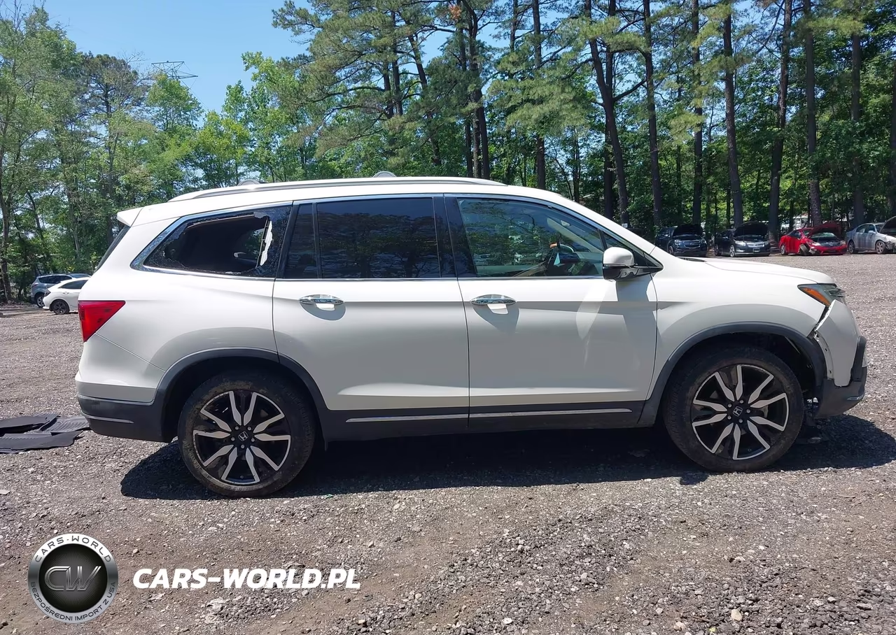2019 Honda Pilot Elite VIN:5FNYF6H04KB044936 - 13