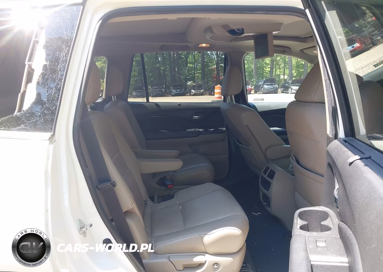 2019 Honda Pilot Elite VIN:5FNYF6H04KB044936 - 8