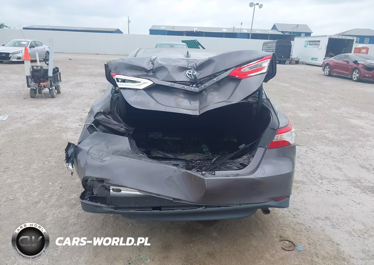 2019 Toyota Camry L VIN:4T1B11HK8KU783612 - 17