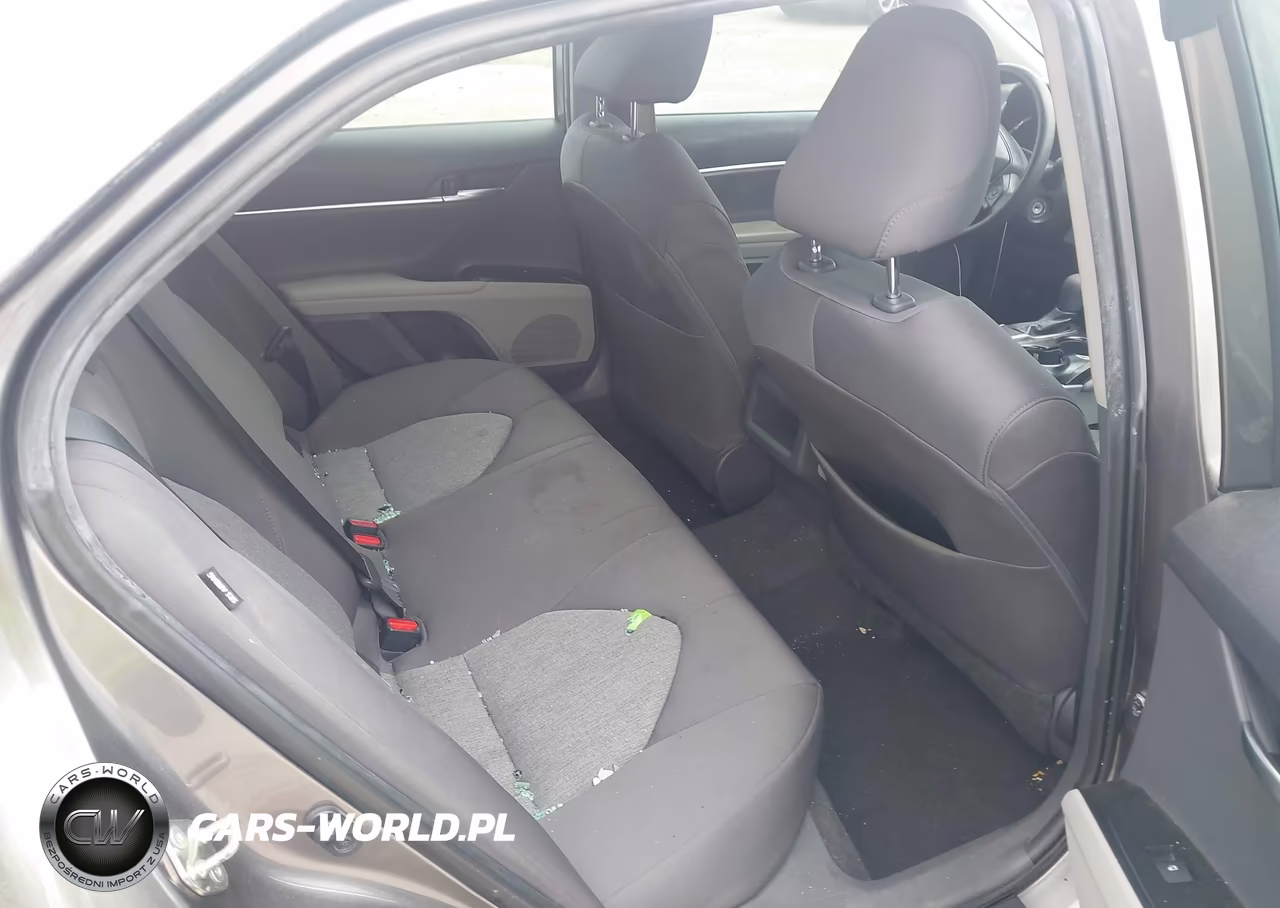 2019 Toyota Camry L VIN:4T1B11HK8KU783612 - 8