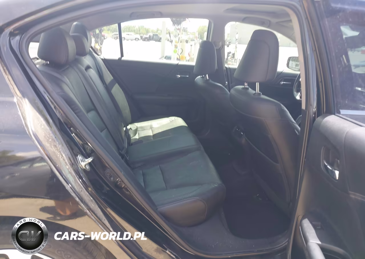2015 Honda Accord Hybrid Touring VIN:1HGCR6F70FA006699 - 8