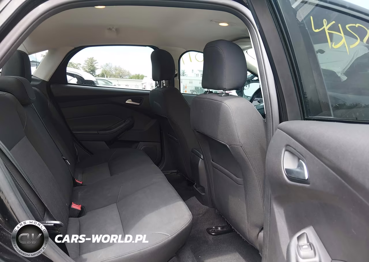 2015 Ford Focus Se VIN:1FADP3F29FL209970 - 8