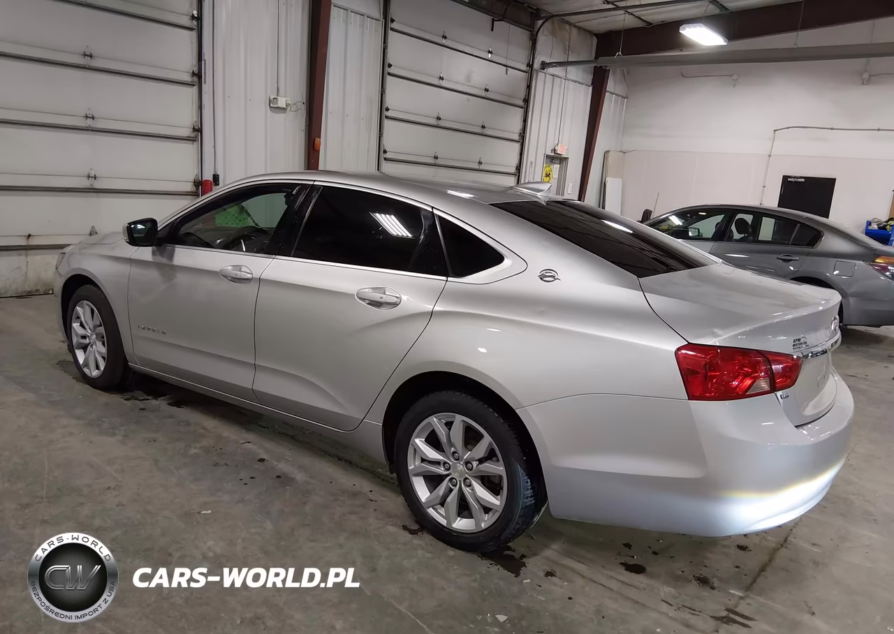 2018 Chevrolet Impala 1Lt VIN:2G1105S3XJ9133485 - 3