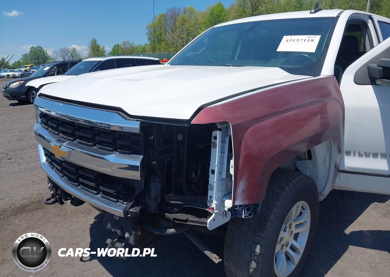 2018 Chevrolet Silverado 1500 1Lt VIN:2GCVKRECXJ1100829 - 17