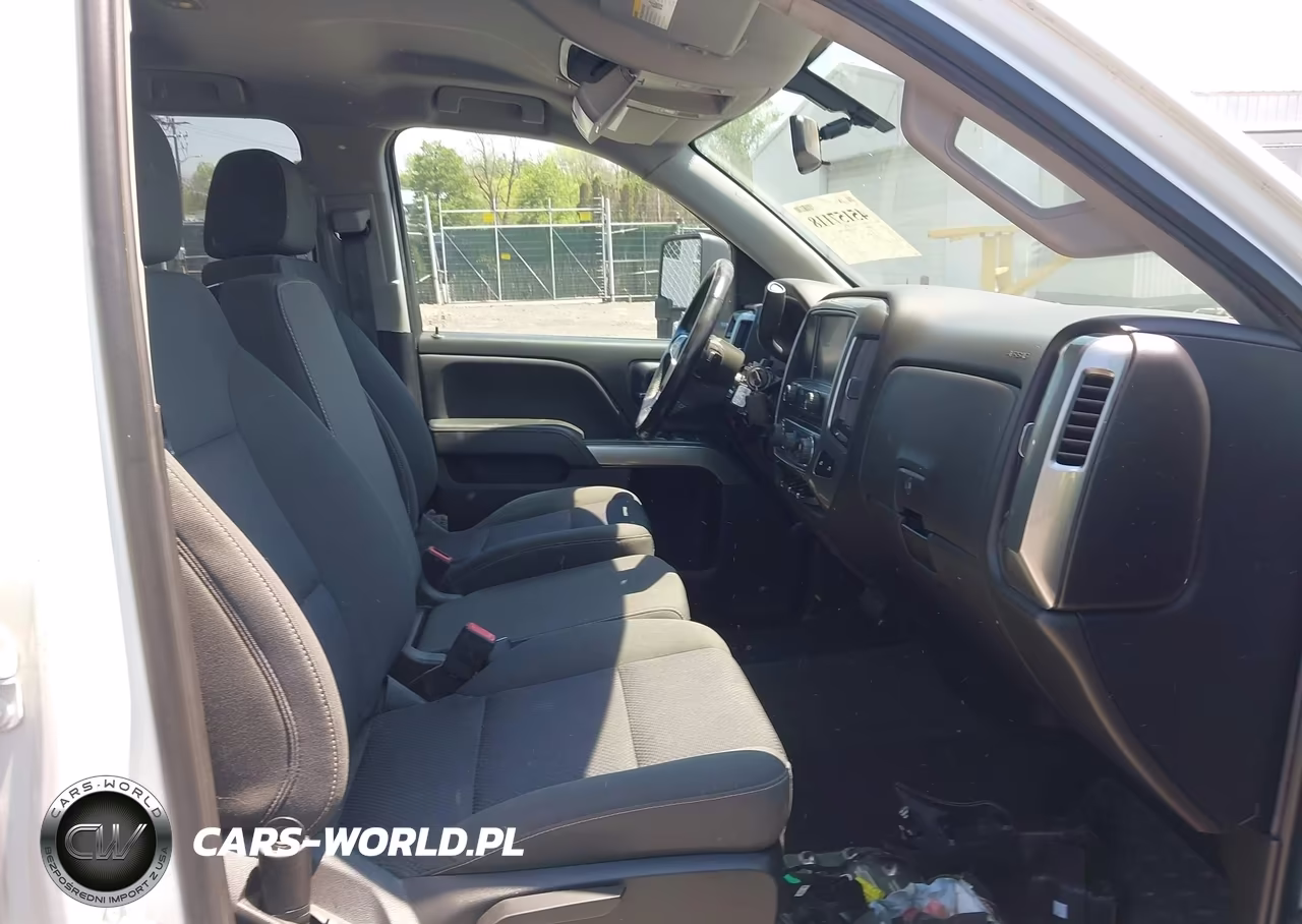 2018 Chevrolet Silverado 1500 1Lt VIN:2GCVKRECXJ1100829 - 5