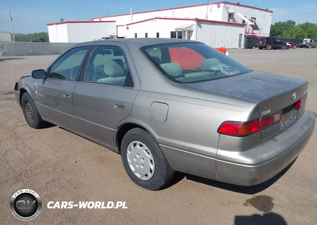 1998 Toyota Camry Le VIN:JT2BG22K1W0219694 - 3