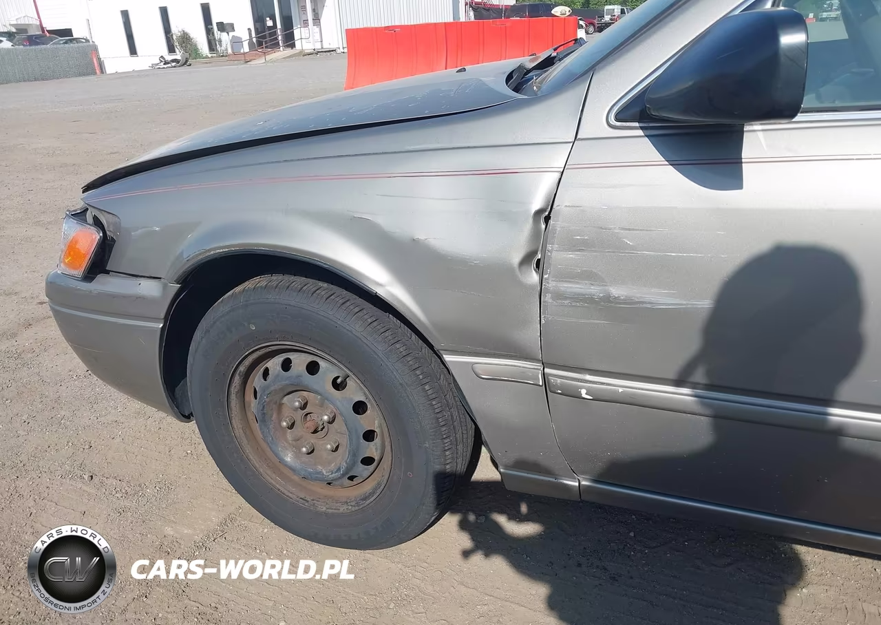 1998 Toyota Camry Le VIN:JT2BG22K1W0219694 - 6