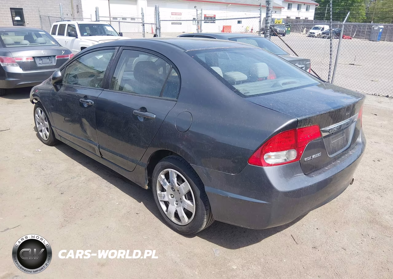 2010 Honda Civic Lx VIN:2HGFA1F58AH323677 - 3