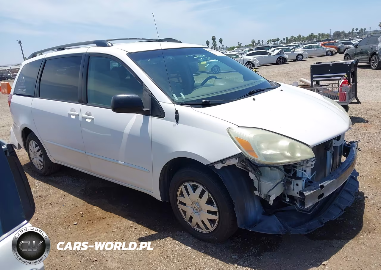2005 Toyota Sienna Le