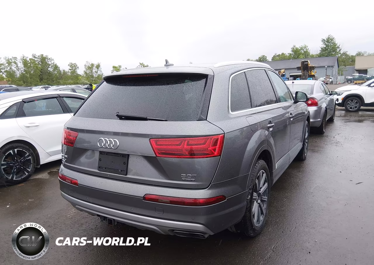 2017 Audi Q7 3.0T Premium VIN:WA1LAAF7XHD019691 - 4