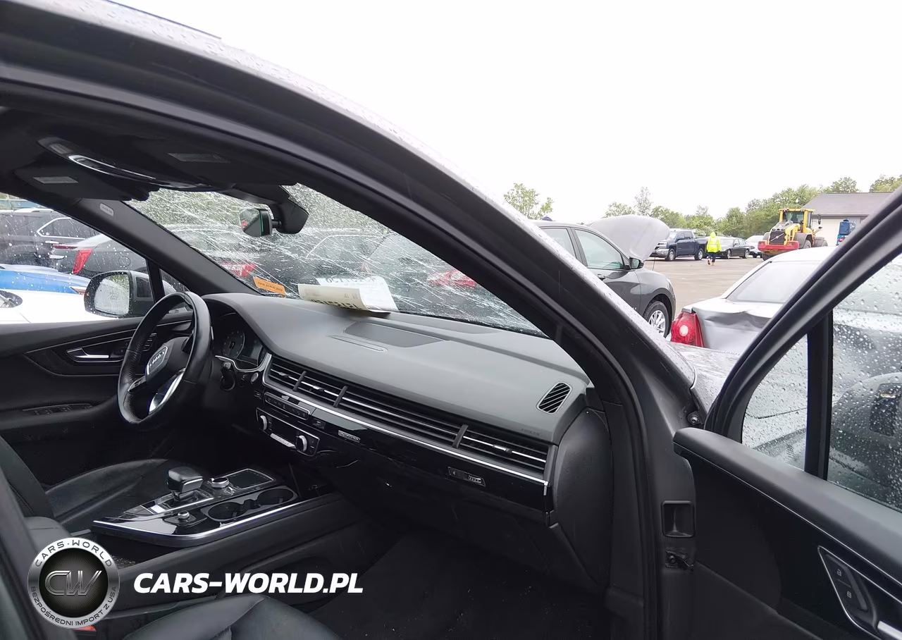 2017 Audi Q7 3.0T Premium VIN:WA1LAAF7XHD019691 - 5