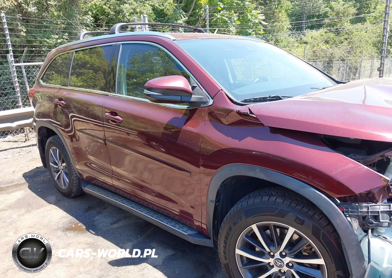 2017 Toyota Highlander Xle VIN:5TDJZRFH5HS375144 - 14