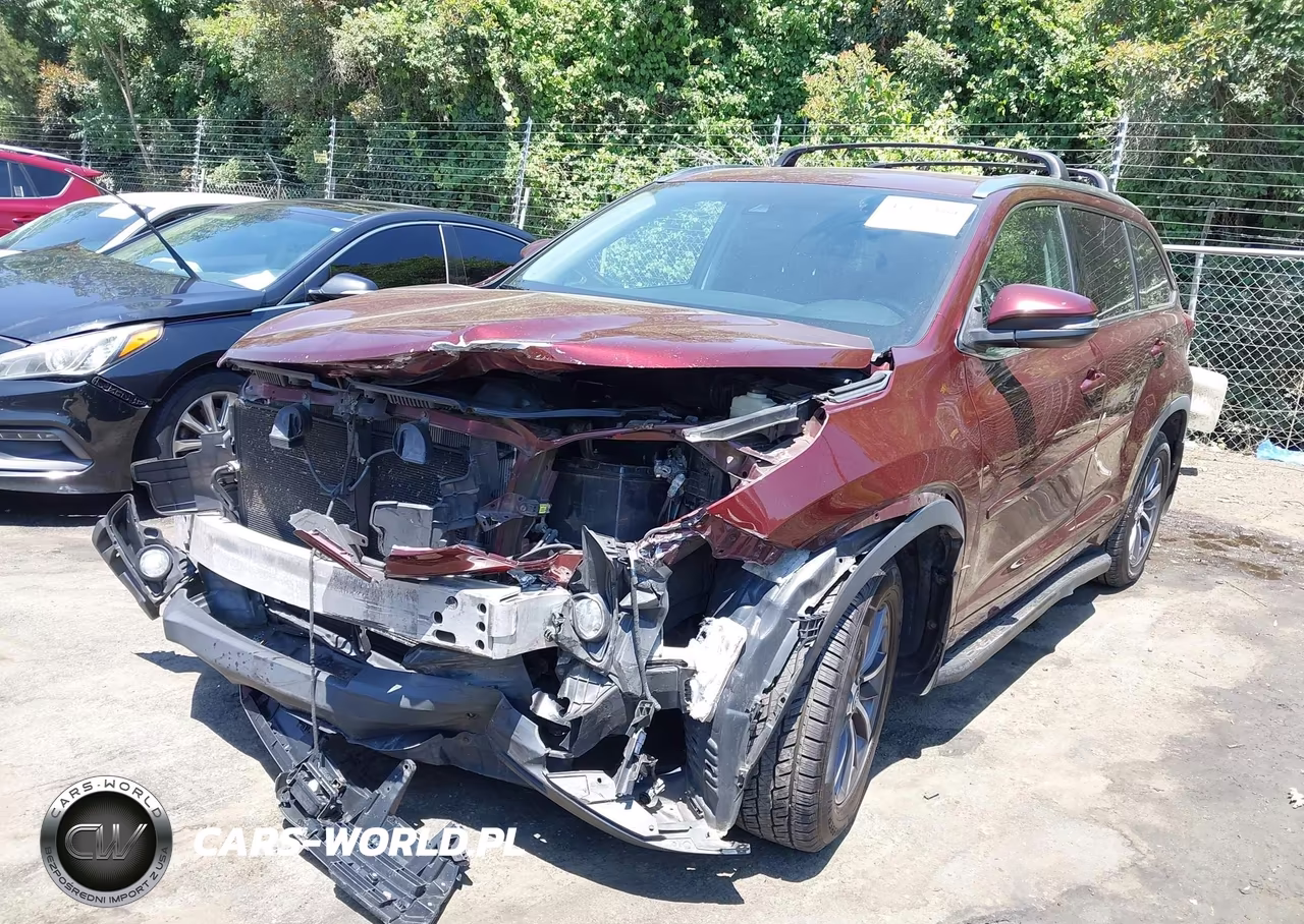2017 Toyota Highlander Xle VIN:5TDJZRFH5HS375144 - 2