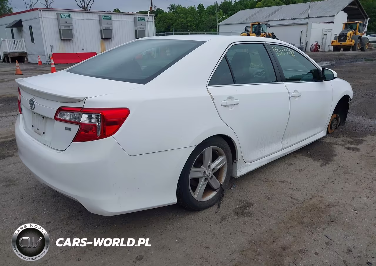 2012 Toyota Camry Se VIN:4T1BF1FK4CU617321 - 4