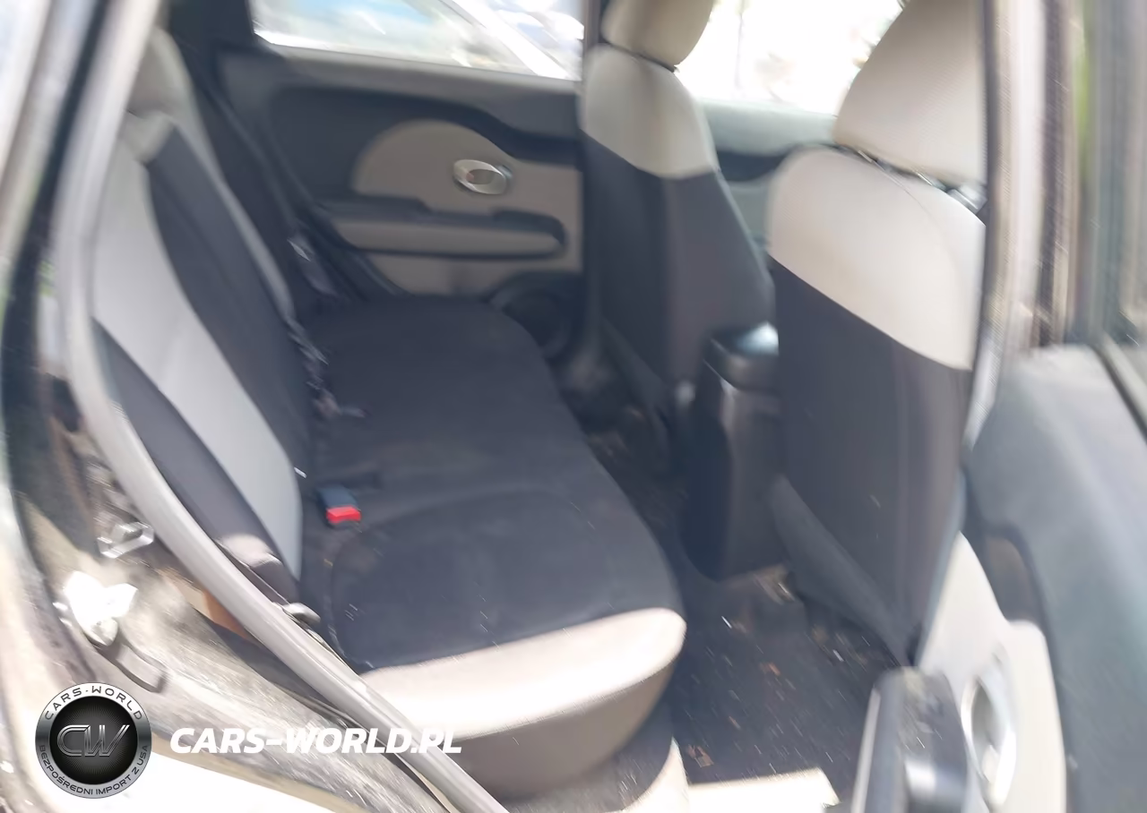 2016 Kia Soul VIN:KNDJN2A27G7281037 - 8
