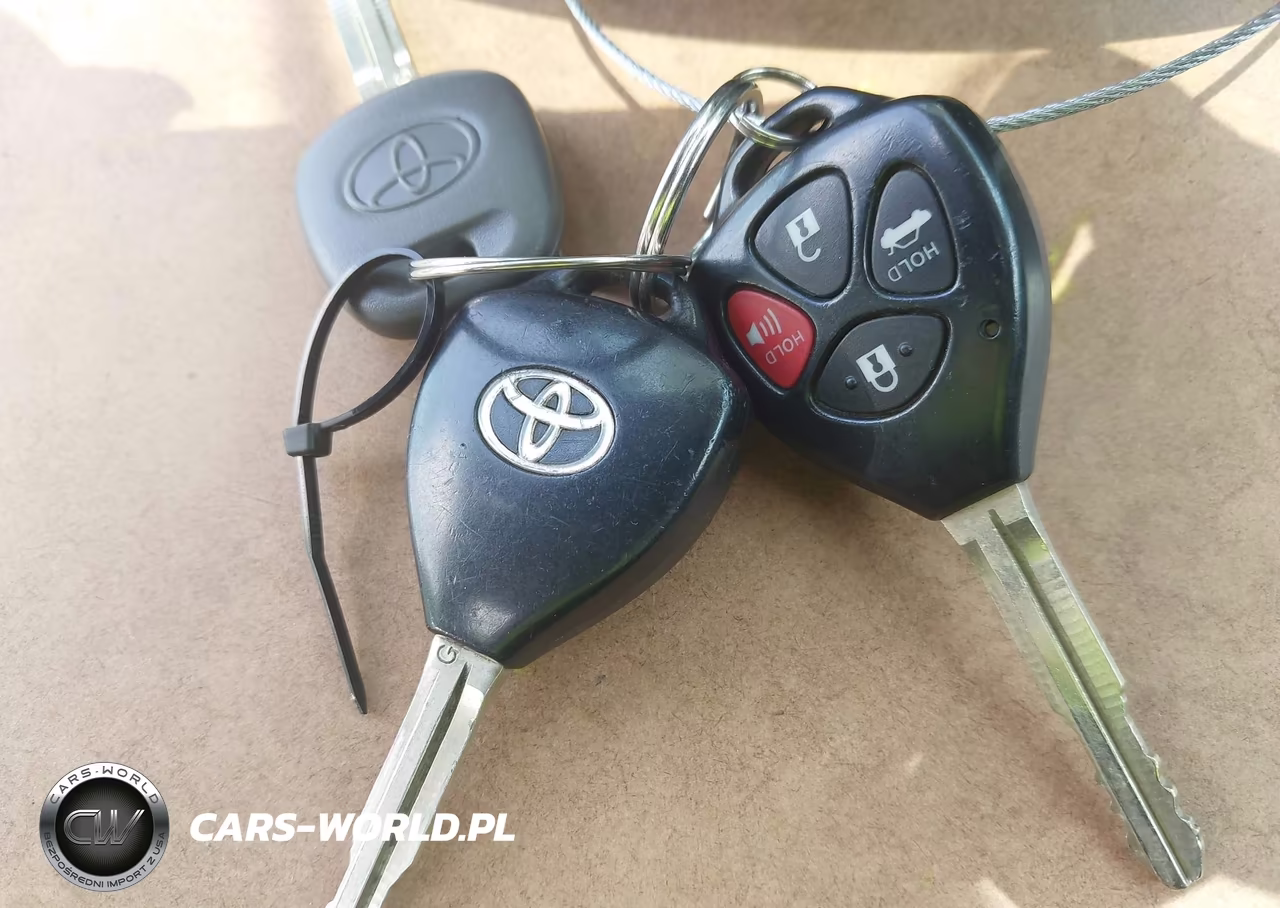 2010 Toyota Corolla S VIN:2T1BU4EE6AC451420 - 11