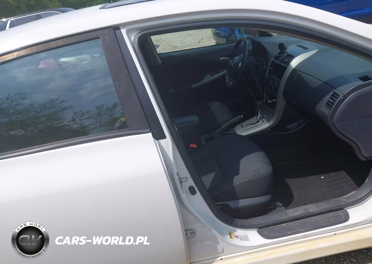 2010 Toyota Corolla S VIN:2T1BU4EE6AC451420 - 5