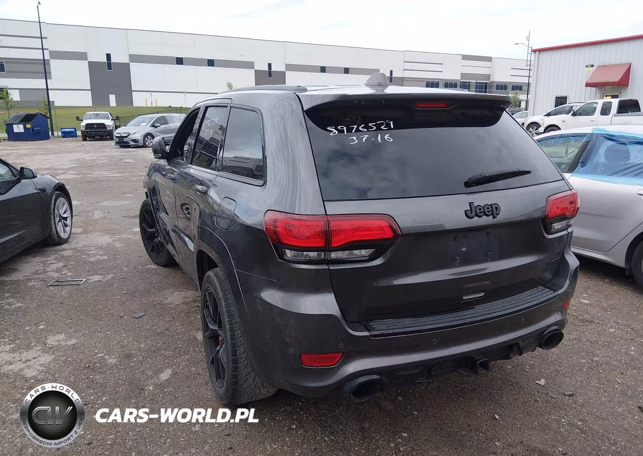2019 Jeep Grand Cherokee Srt 4X4 VIN:1C4RJFDJ5KC715139 - 3