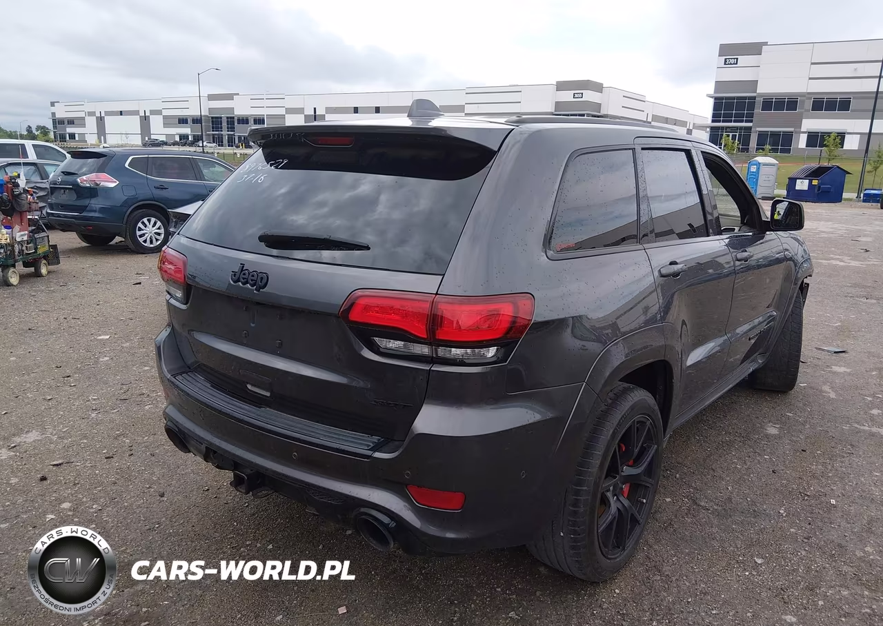 2019 Jeep Grand Cherokee Srt 4X4 VIN:1C4RJFDJ5KC715139 - 4