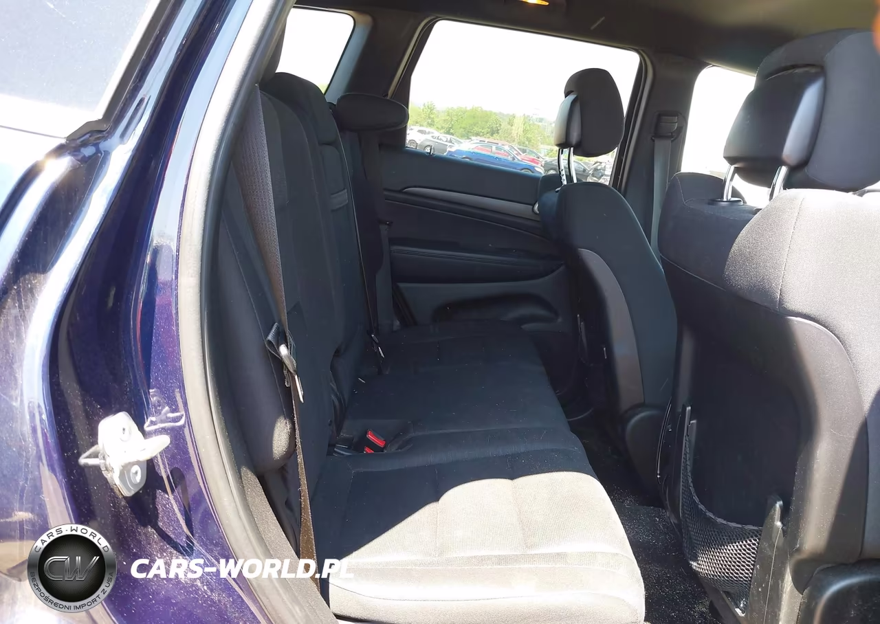 2015 Jeep Grand Cherokee Laredo VIN:1C4RJFAG2FC158463 - 8
