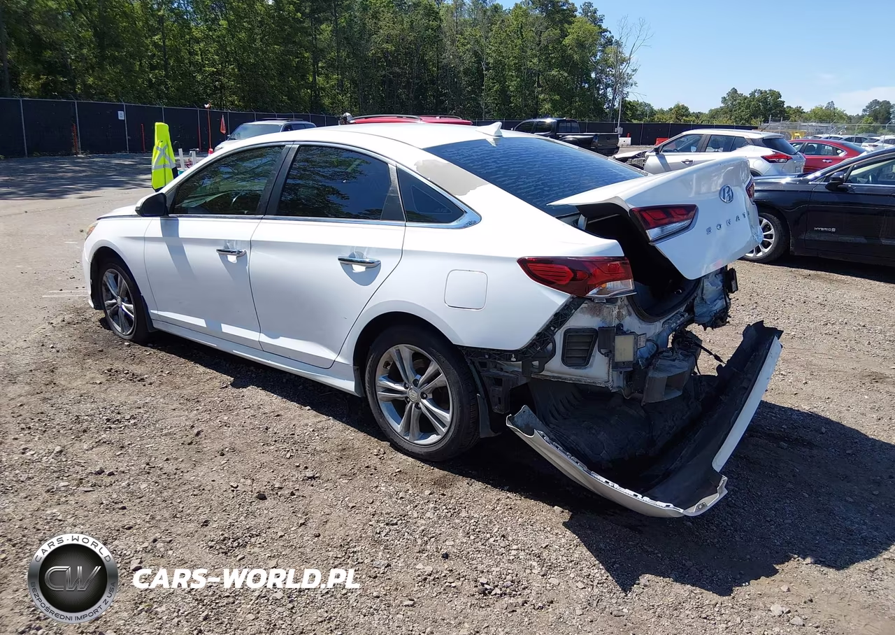 2018 Hyundai Sonata Sel VIN:5NPE34AF7JH681186 - 3