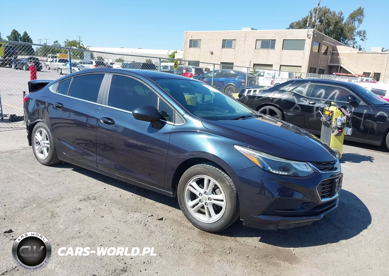 2016 Chevrolet Cruze Lt Auto – zdjęcie 1 z 16
